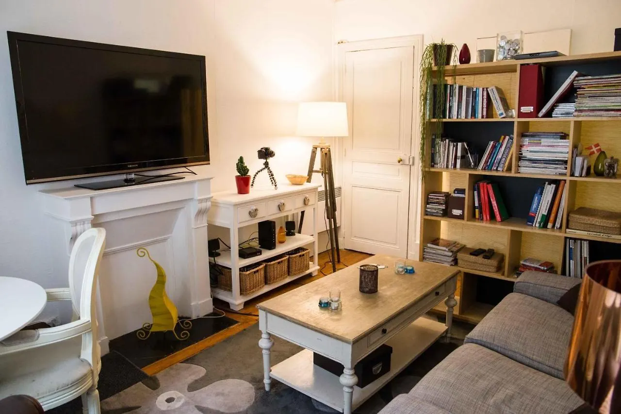 Bright & Design Apartment Near The Pantheon パリ フランス